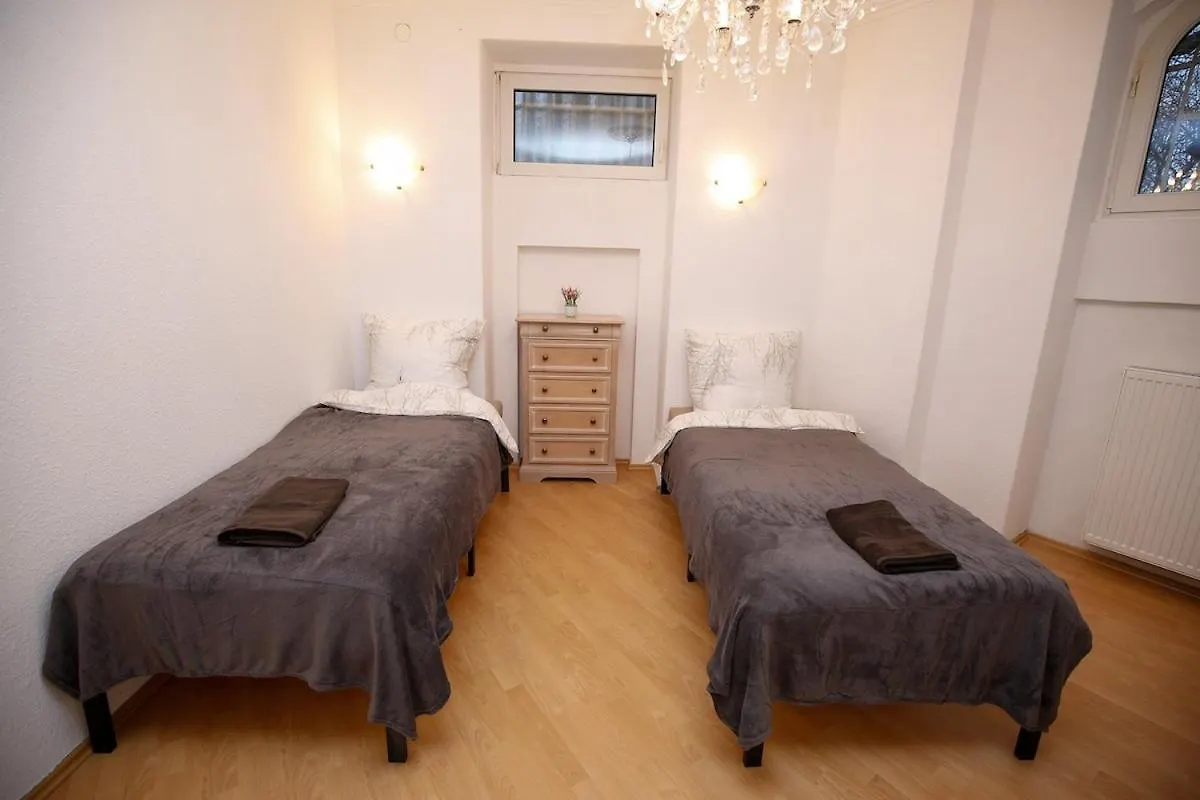 Wohnung Fuer Monteure Frankfurt nad Mohanem 0*,  Německo